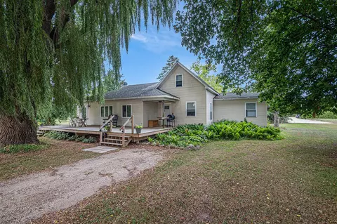 2039 S Nevins, Sidney, MI 48885