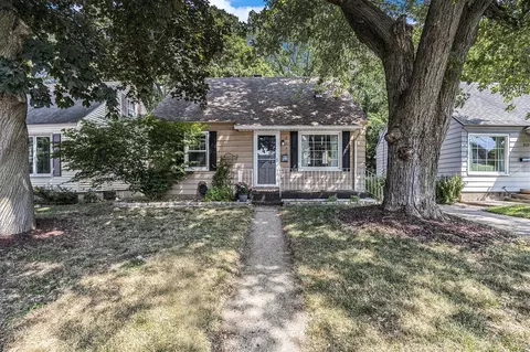 2138 Riverside, Grand Rapids, MI 49505