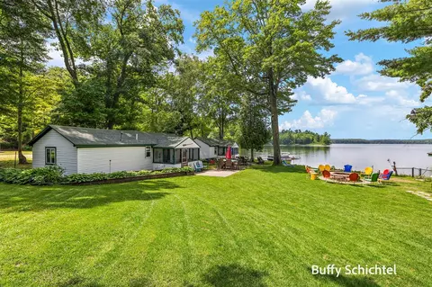 10765 Nichols, Holton, MI 49425