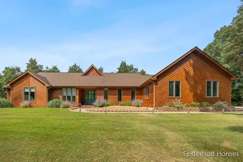 111 Sagamore, Lowell, MI 49331