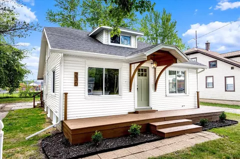 230 S S Un, Sparta, MI 49345