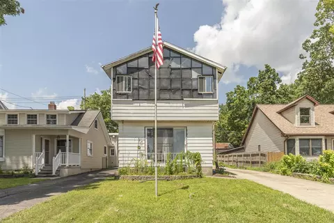 11994 N Main, Whitmore Lake, MI 48189
