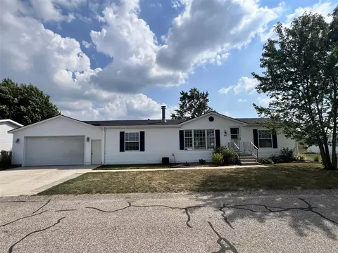8592 Eagle, Zeeland, MI 49464