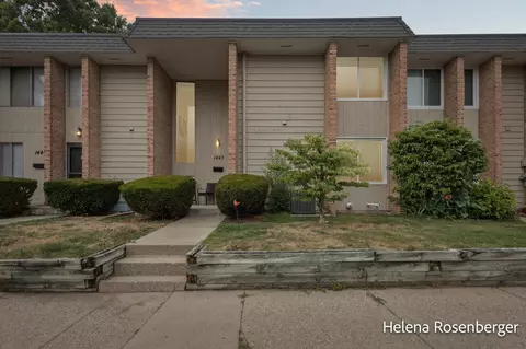 1447 N Saxony, Grand Rapids, MI 49508