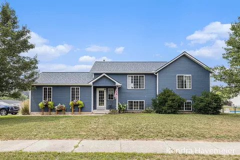 7045 Shalimar, Comstock Park, MI 49321
