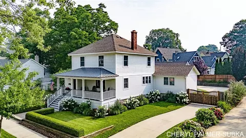 406 Lake, Grand Haven, MI 49417