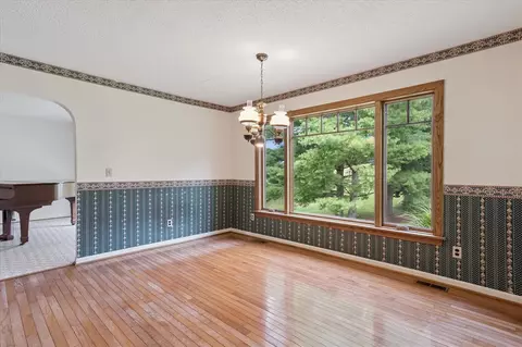 Dining - 14430 E Austin, Manchester, MI 48158 photo 1 of 1