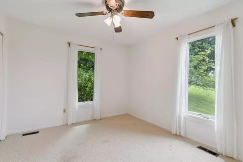 Bedroom - 14430 E Austin, Manchester, MI 48158 photo 2 of 10