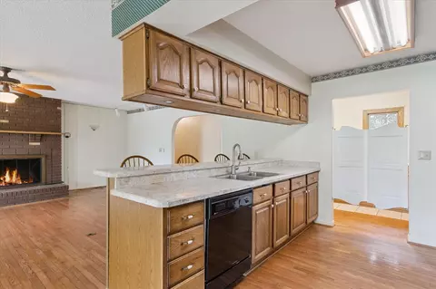 Kitchen - 14430 E Austin, Manchester, MI 48158 photo 2 of 4