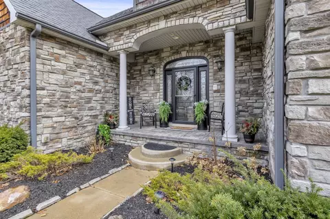 Exterior - 6349 E Michigan, Jackson, MI 49201 photo 4 of 11