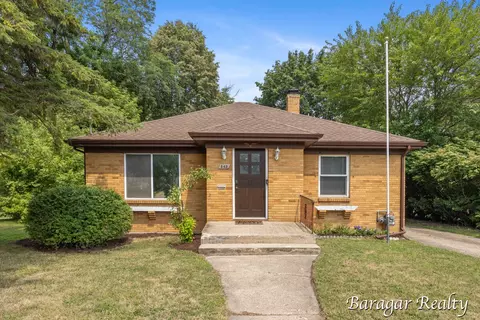849 Spencer, Grand Rapids, MI 49505