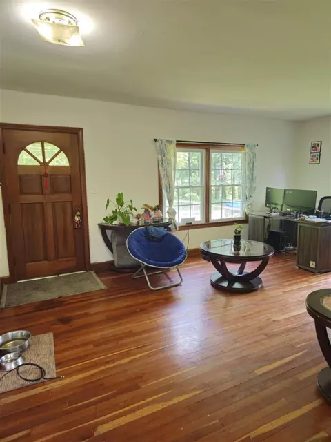 Entry Way - 7751 Moreland, Jerome, MI 49249 photo 1 of 1