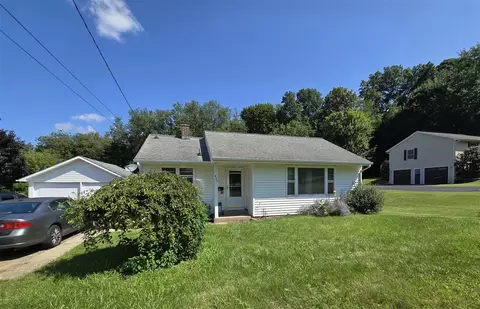 Exterior - 820 E Argyle, Jackson, MI 49202 photo 3 of 12