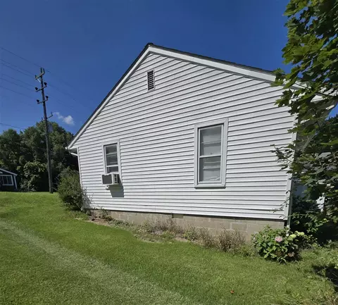Exterior - 820 E Argyle, Jackson, MI 49202 photo 7 of 12