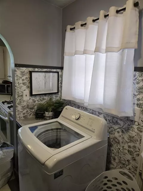 Other - 820 E Argyle, Jackson, MI 49202 photo 6 of 9