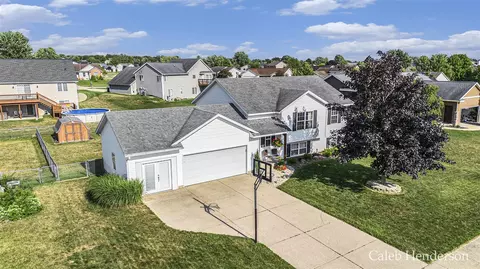 7556 Brewer, Hudsonville, MI 49426