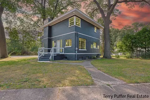 157 Harrison, Muskegon, MI 49444