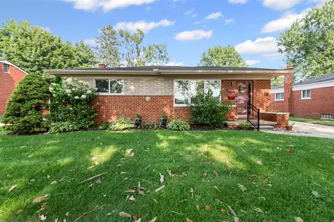 19542 Hardy, Livonia, MI 48152