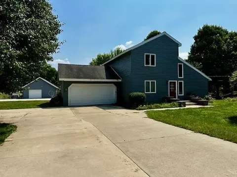 910 N Dickinson, Hesperia, MI 49421