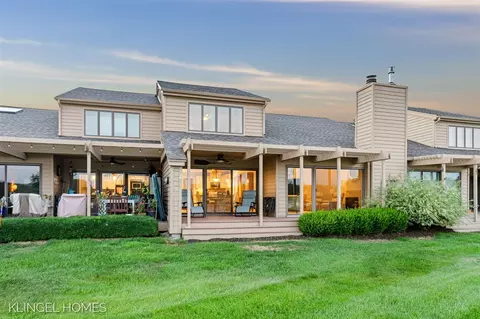15784 Prospect Pt #10, Spring Lake, MI 49456