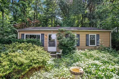 2426 Upper Riverview, Kalamazoo, MI 49004