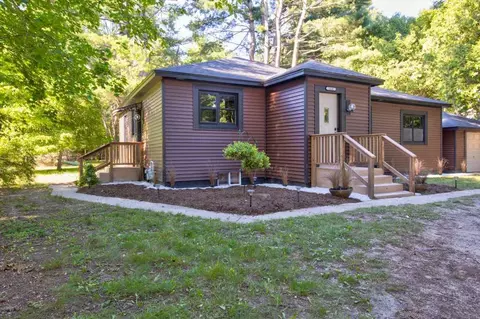 316 E Lewis, Whitehall, MI 49461