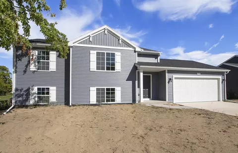 13785 Quincy, Holland, MI 49424