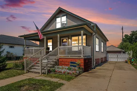 1320 Spruce, Wyandotte, MI 48192
