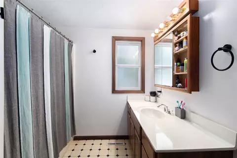Bath - 117 Mill, Springport, MI 49284 photo 2 of 2