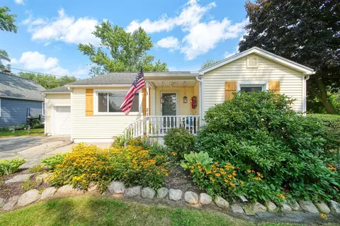 219 Bender St, Jackson, MI 49202