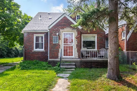 7415 Minock, Detroit, MI 48228