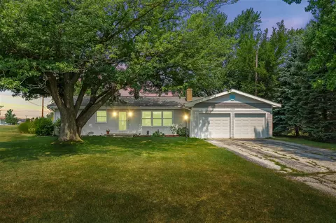 1143 Brunn, Saint Joseph, MI 49085