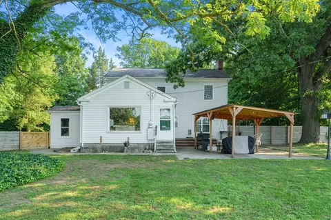 Exterior - 1020 Miller, Plainwell, MI 49080 photo 5 of 13