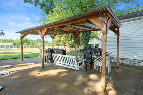Exterior - 1020 Miller, Plainwell, MI 49080 photo 6 of 13