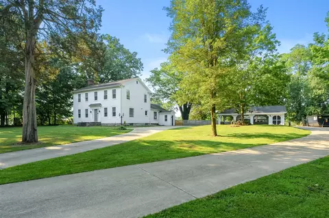 Exterior - 1020 Miller, Plainwell, MI 49080 photo 3 of 13