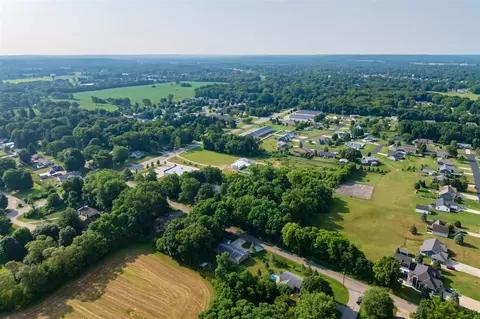 View/Area - 1020 Miller, Plainwell, MI 49080 photo 10 of 12