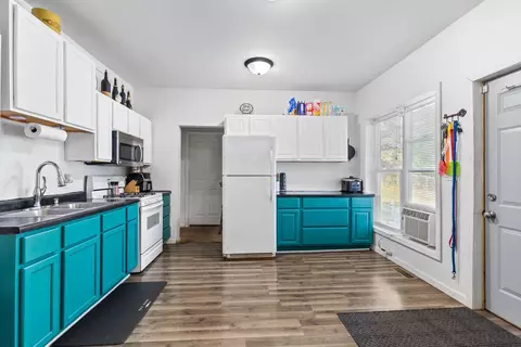 Kitchen - 340 W Main, Stanton, MI 48888 photo 2 of 2