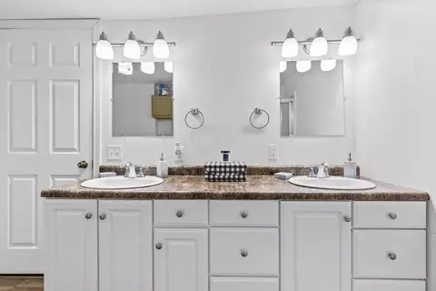 Bath - 340 W Main, Stanton, MI 48888 photo 1 of 4