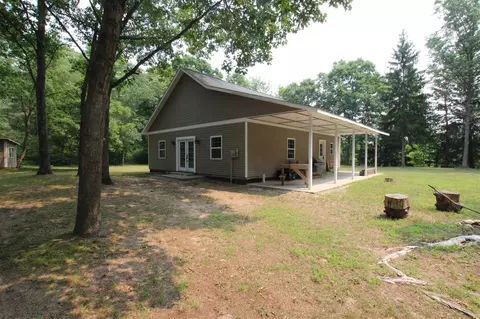 8023 E Garfield, Hesperia, MI 49421