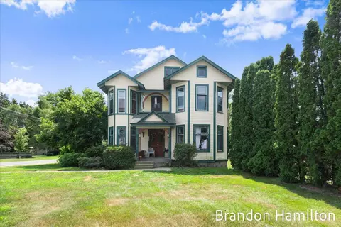 813 E Fairplains, Greenville, MI 48838
