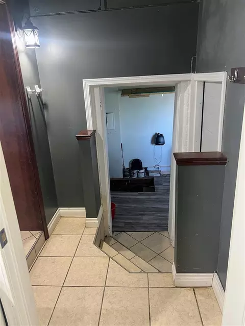 Entry Way - 14320 Ostrander, Maybee, MI 48159 photo 2 of 7