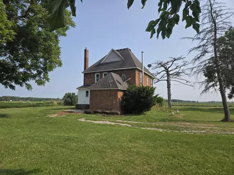 Exterior - 14320 Ostrander, Maybee, MI 48159 photo 4 of 23