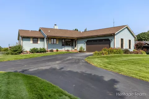 6559 Burlingame, Byron Center, MI 49315
