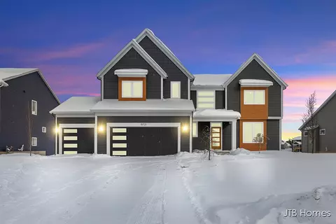 15721 Norwalk, Grand Haven, MI 49417