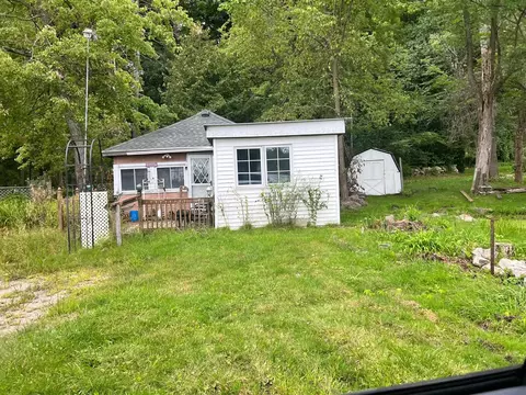 746 Stonecrest, Sparta, MI 49345