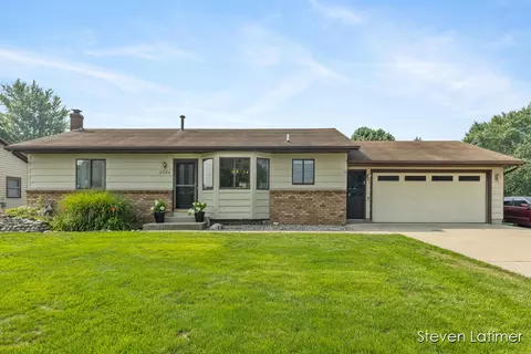 3024 Barry, Hudsonville, MI 49426