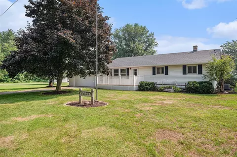 15568 Simmons, Cedar Springs, MI 49319