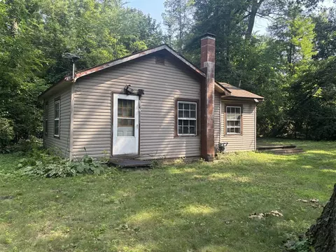 68751 Oak, Sturgis, MI 49091