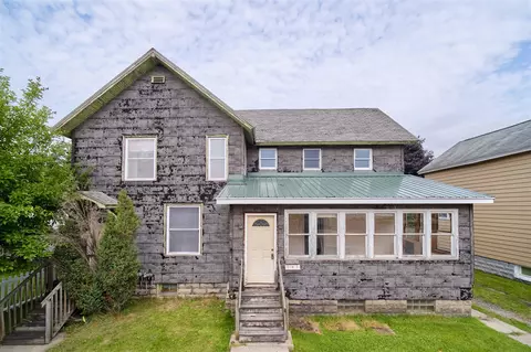 705 Kosciusko, Manistee, MI 49660