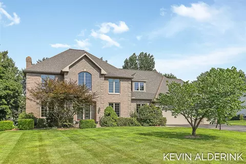 935 Chelsea, Holland, MI 49423